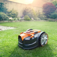 Robotická sekačka LawnMaster VBRM16 OcuMow™ vhodná až pro 100 metrů čtverečních - samohybná robotická sekačka s lithium-iontovou